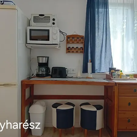 Balatoni Lugas Haz *